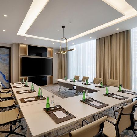 Hilton Garden Inn Dubai Business Bay Exterior photo